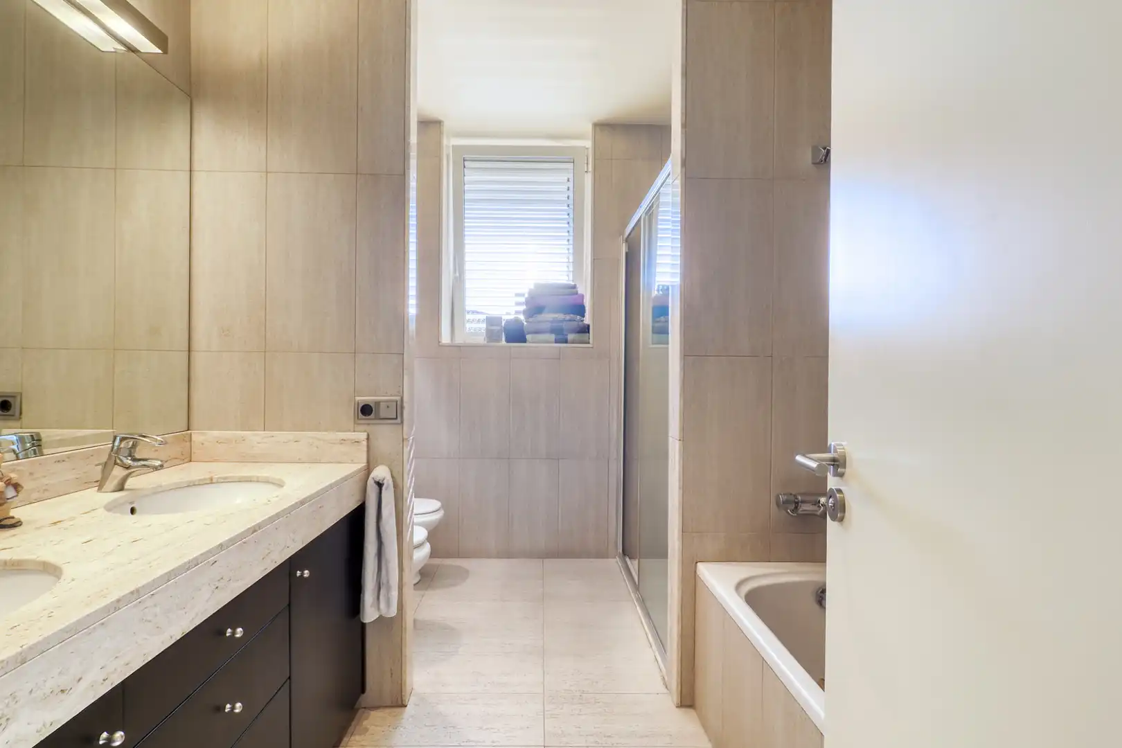 Baño de Casa o chalet en venta en Borrassà con Aire acondicionado, Calefacción y Jardín privado