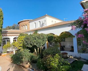 Exterior view of Country house for sale in Villanueva de Tapia