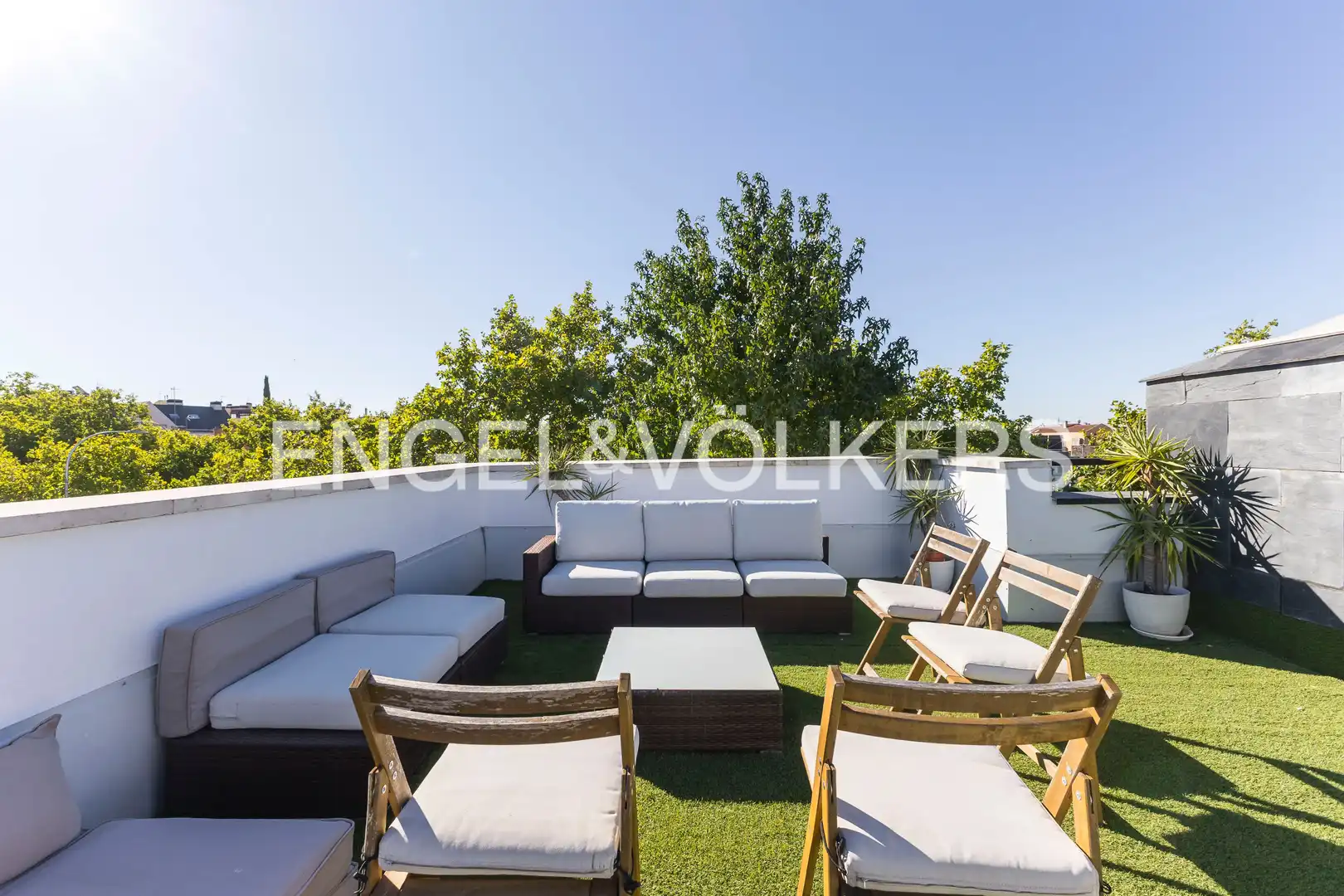 Terraza de Casa o chalet en venta en Madrid con Aire acondicionado, Calefacción y Jardín privado