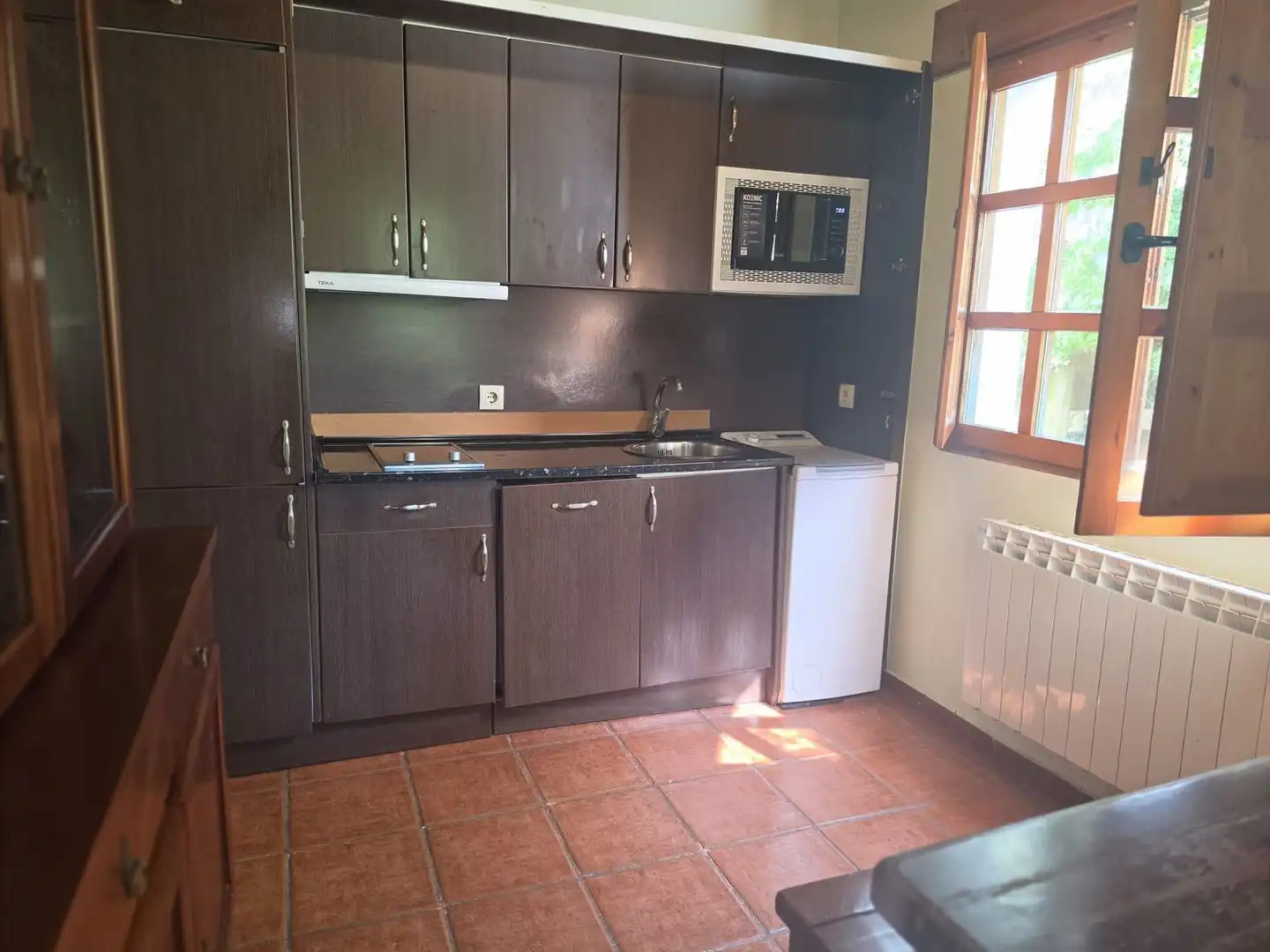 Cuina de Casa o xalet de lloguer en Villaviciosa amb Calefacció, Terrassa i Traster