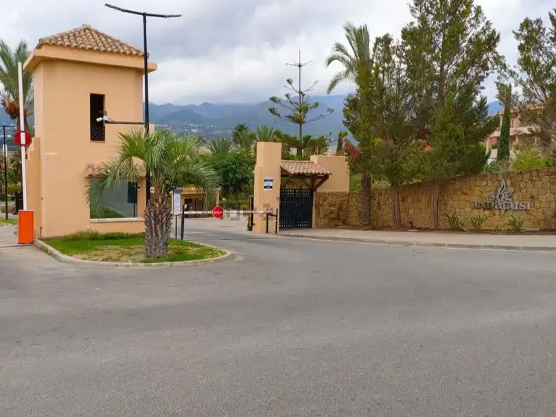 Vista exterior de Garaje en venta en Alhaurín de la Torre