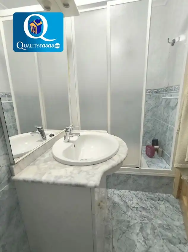 Bany de Apartament en venda en Alicante / Alacant amb Aire condicionat i Calefacció