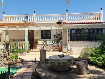 Casa rústica con jardín en venta en Parcela diseminado vado
