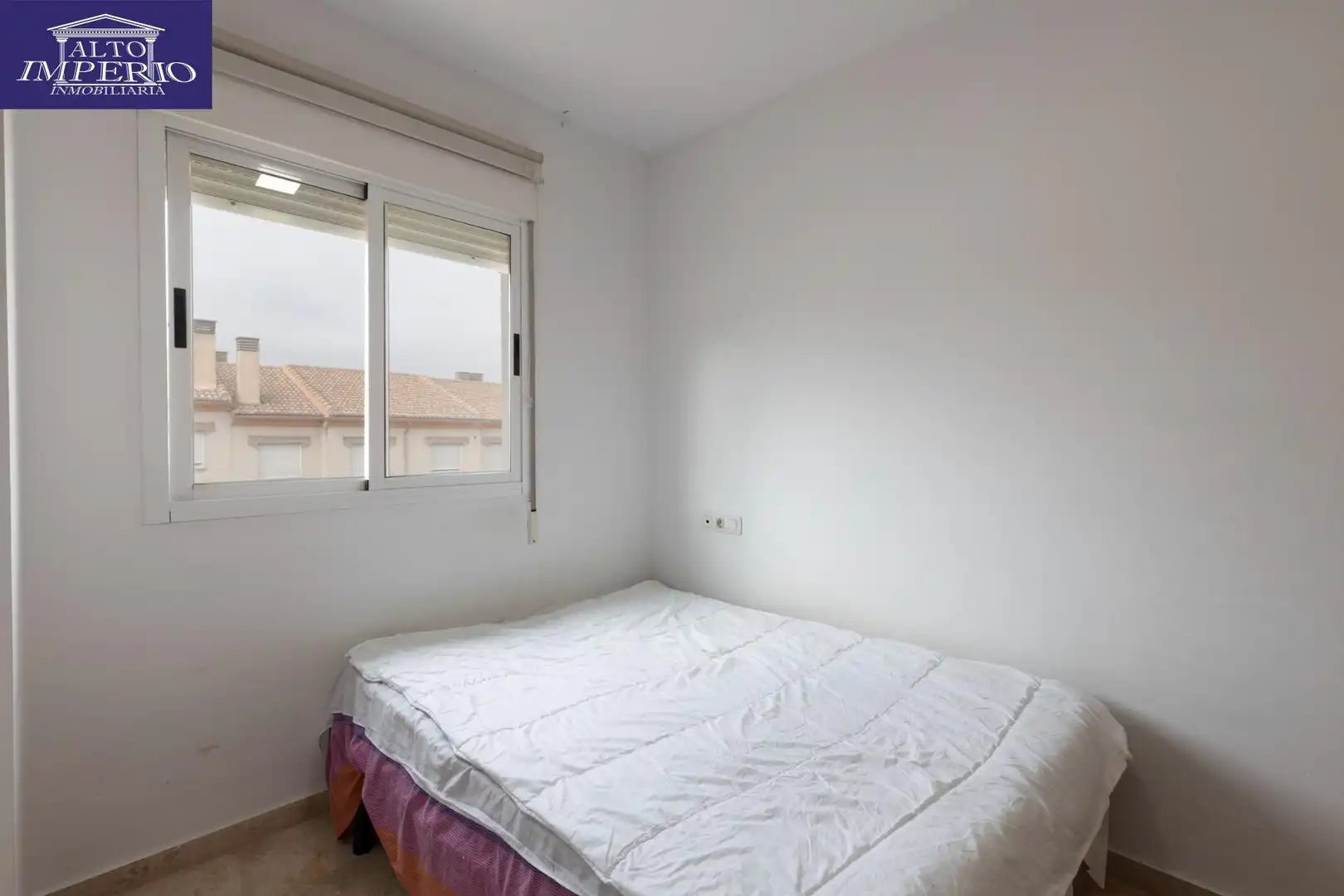 Casa adosada en venta en MARTE, 21, Ogíjares