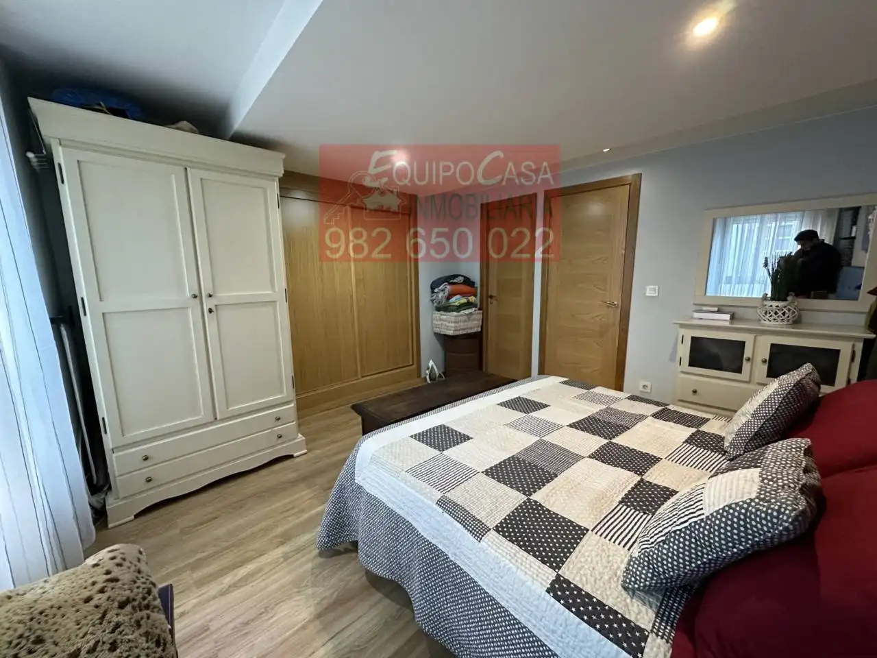 Habitación de Casa adosada en venta en Lugo con Calefacción, Jardín privado y Terraza