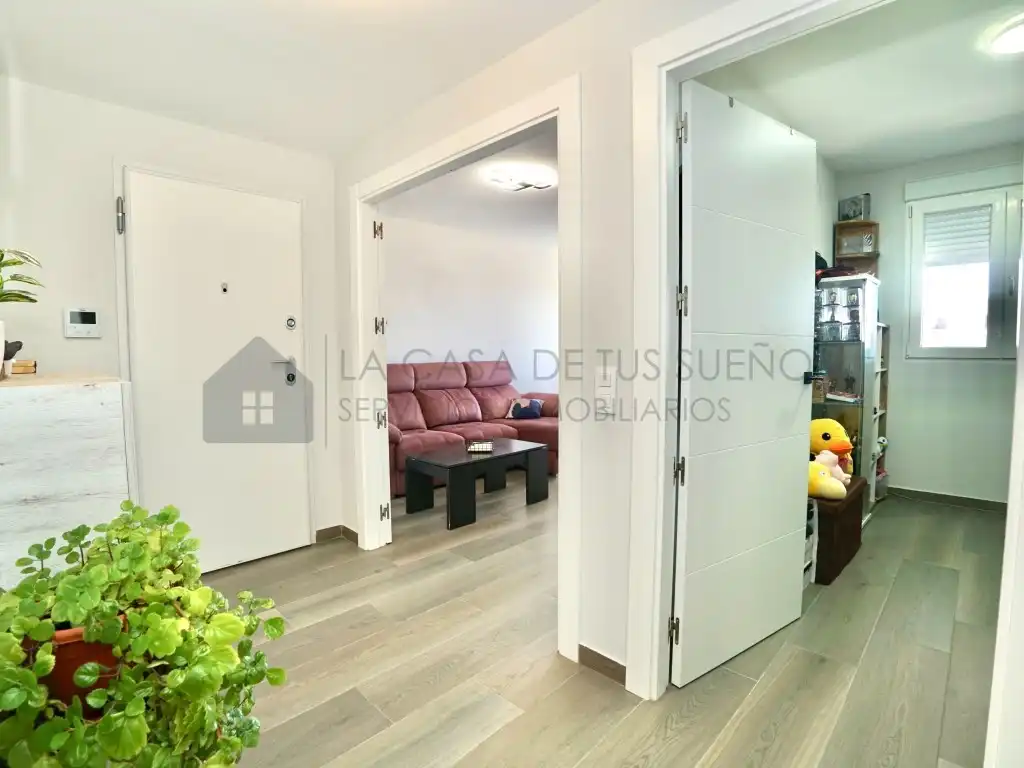 Piso en venta en Calle Azorin, El Mercado - Plaza de Toros