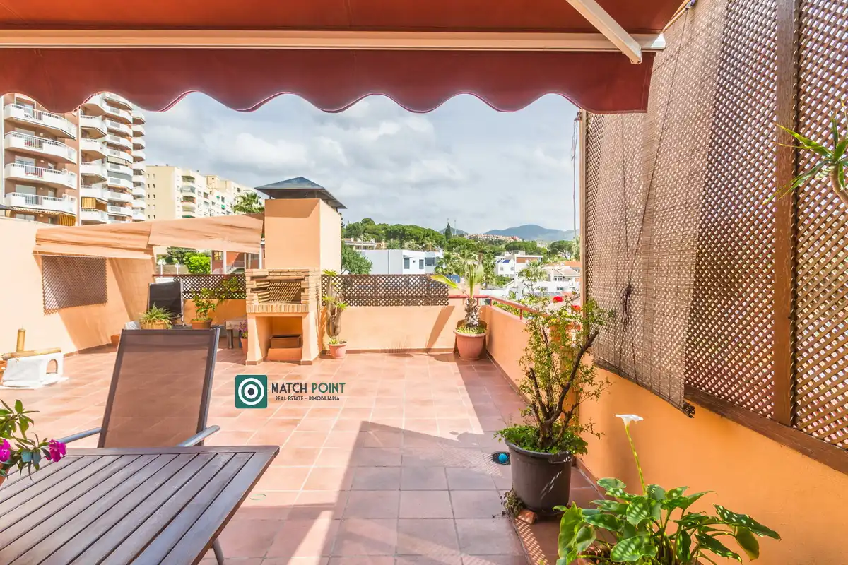 Piso en venta en Carril Castell, Limonar