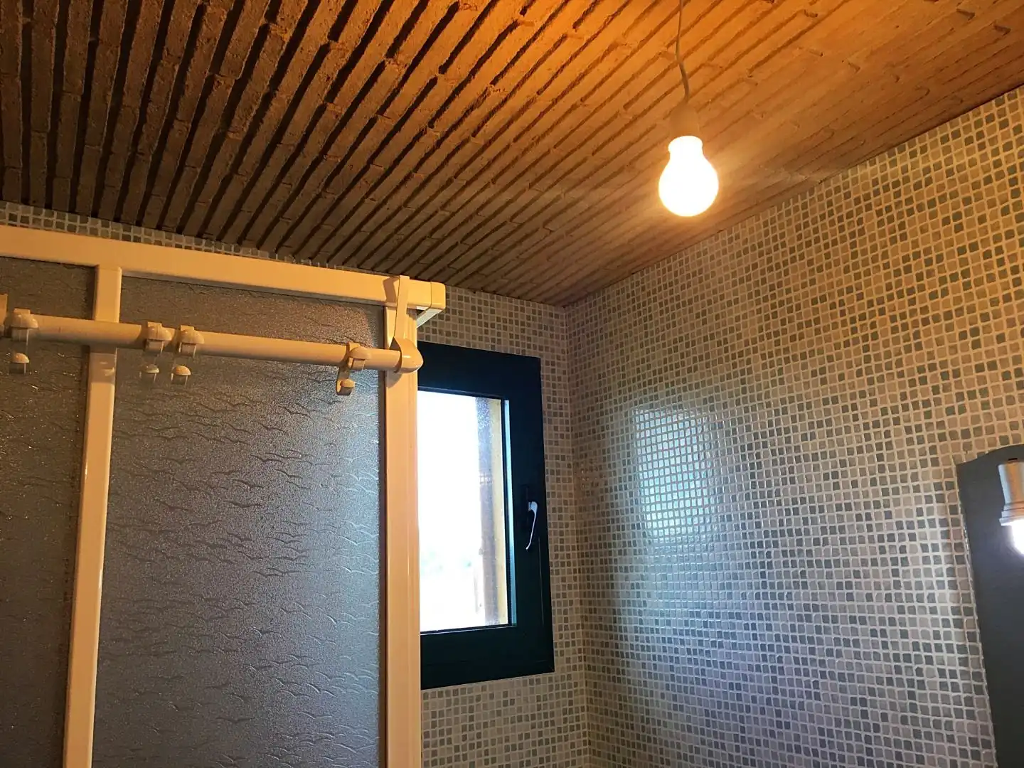 Bathroom of Houses for sale in Els Guiamets
