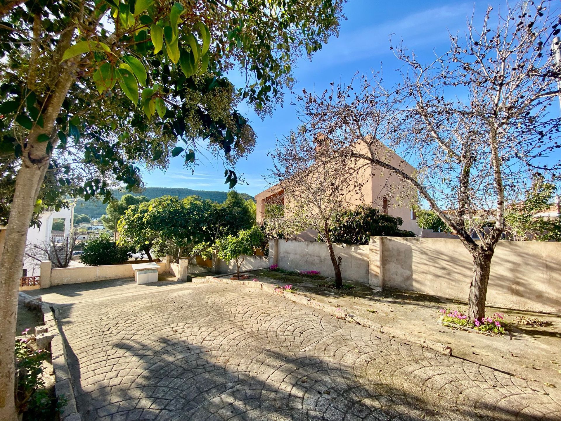 Vista exterior de Casa o xalet en venda en Vespella de Gaià amb Jardí privat i Terrassa