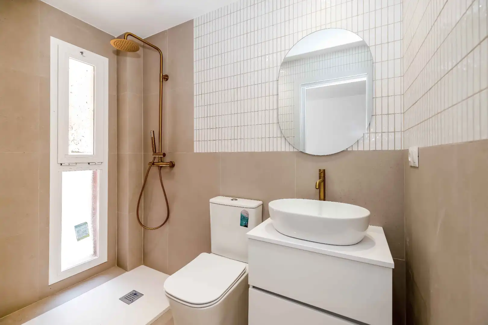 Bany de Apartament en venda en Málaga amb Aire condicionat, Calefacció i Internet