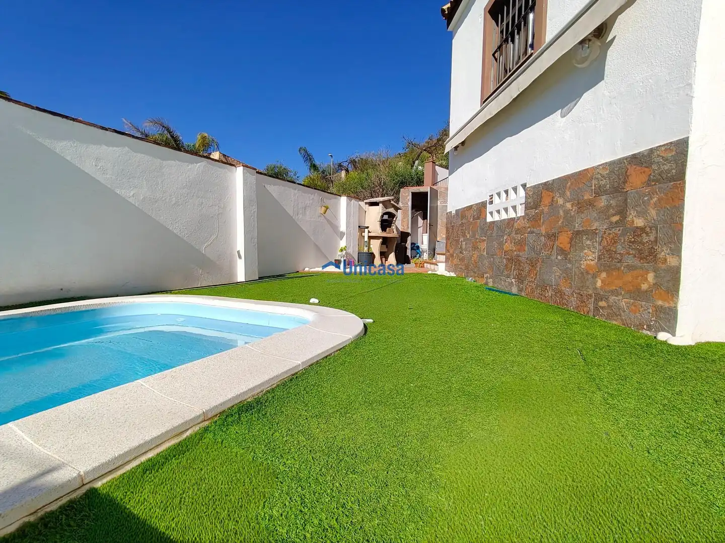 Schwimmbecken von Haus oder Chalet zum Verkauf in Málaga mit Klimaanlage, Privatgarten und Möbliert