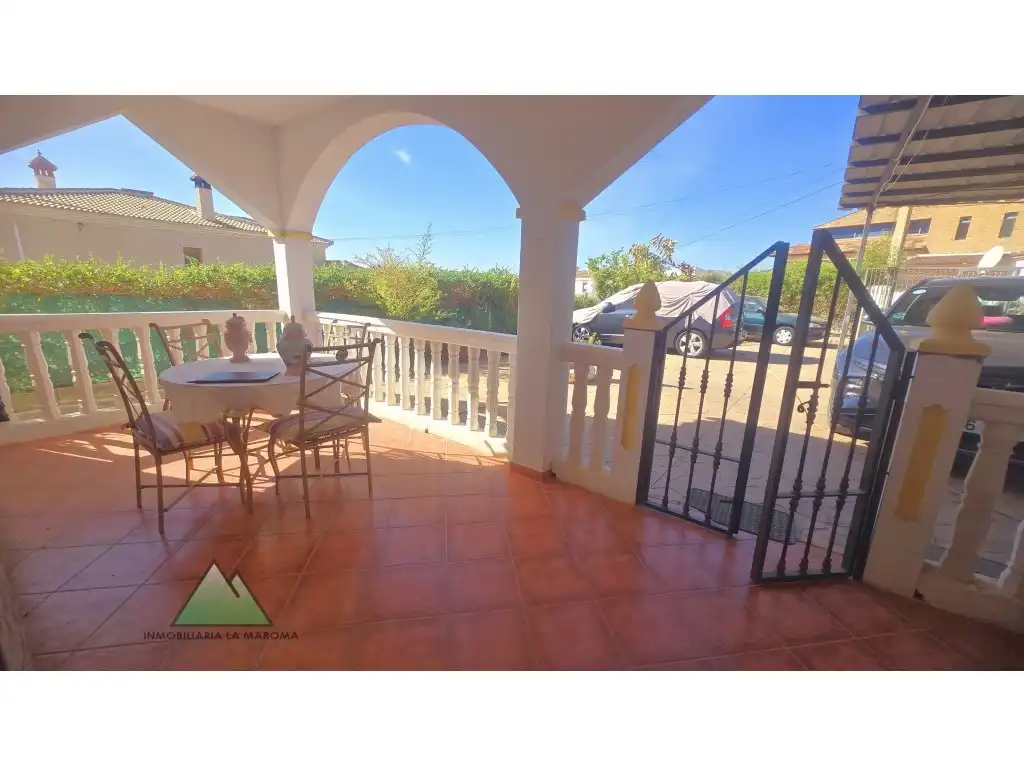 Terrassa de Casa o xalet en venda en Alcaucín amb Jardí privat i Terrassa