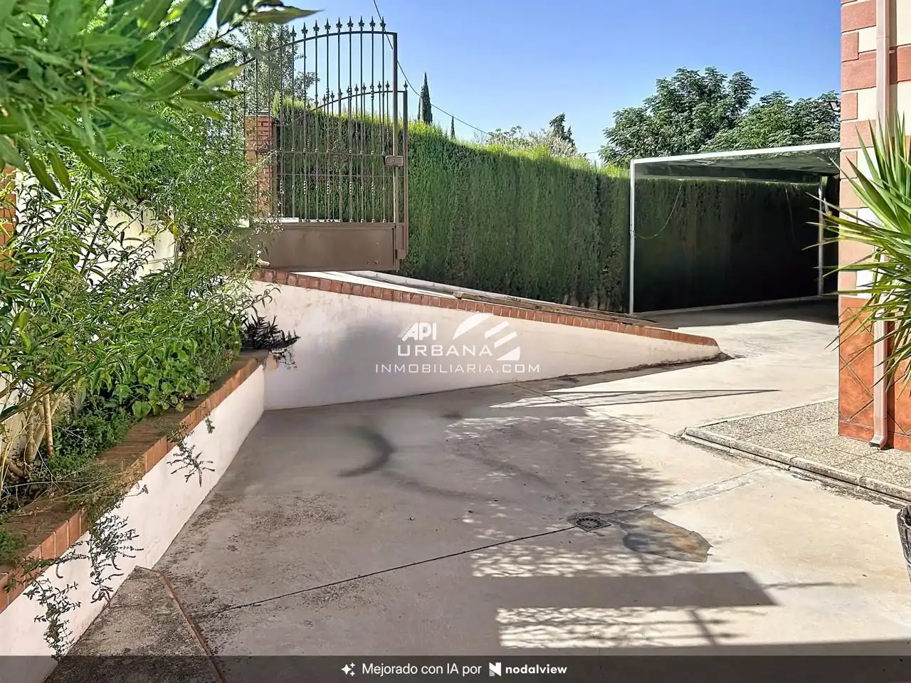 Exterior view of Houses for sale in Cabra  with Air Conditioner, Private garden and Terrace
