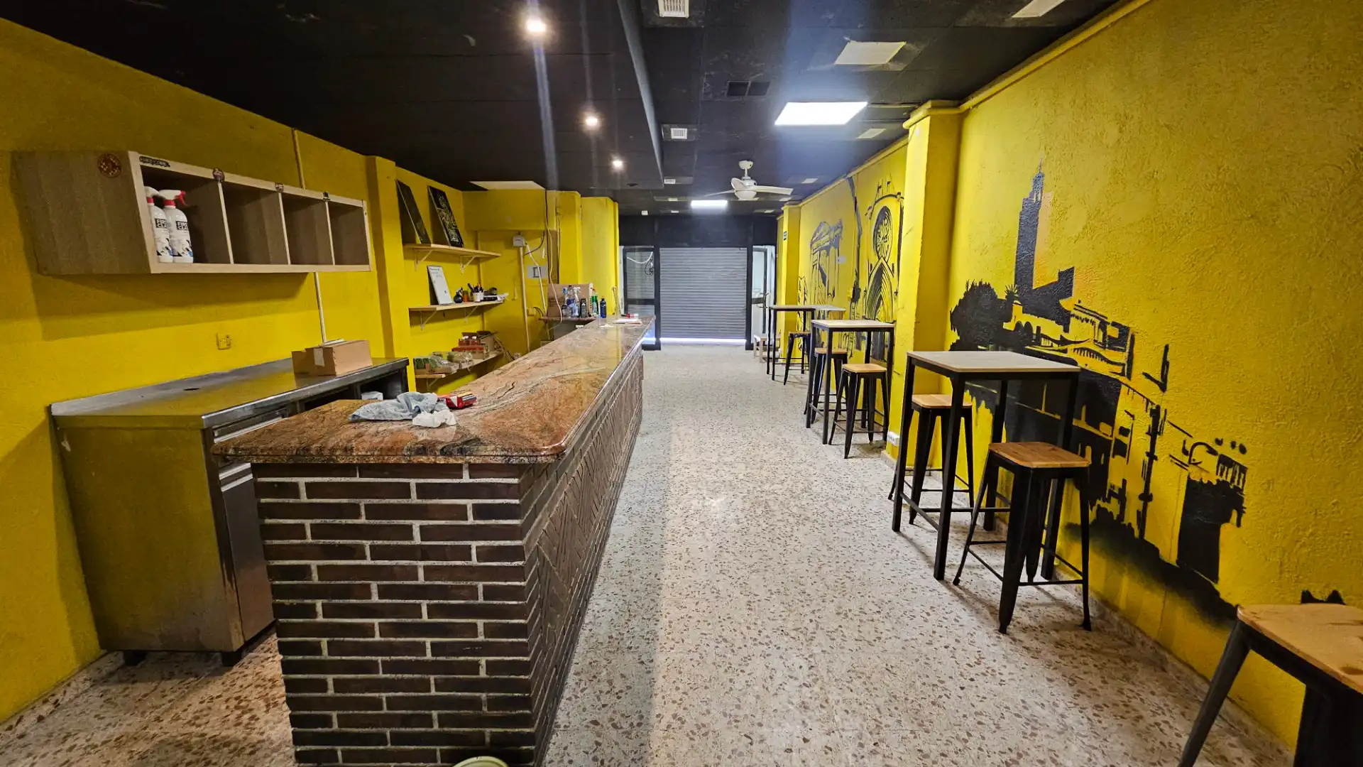 Local en venda en Tarragona amb Aire condicionat, Terrassa i Moblat