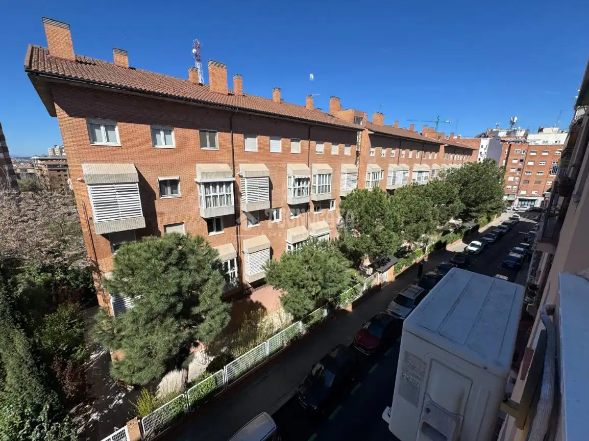 Flat for sale in Bellas Vistas
