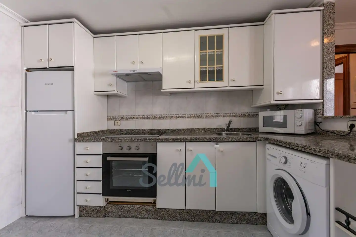 Flat for rent in De Gloria Fuertes, Masip