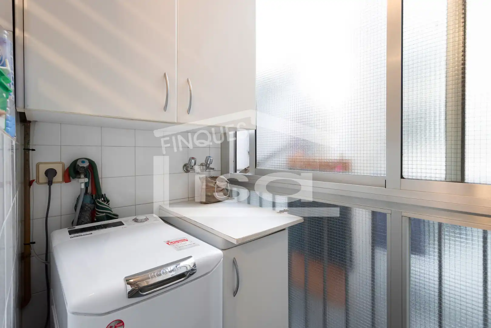 Cuina de Dúplex en venda en Barcelona amb Aire condicionat, Jardí privat i Terrassa