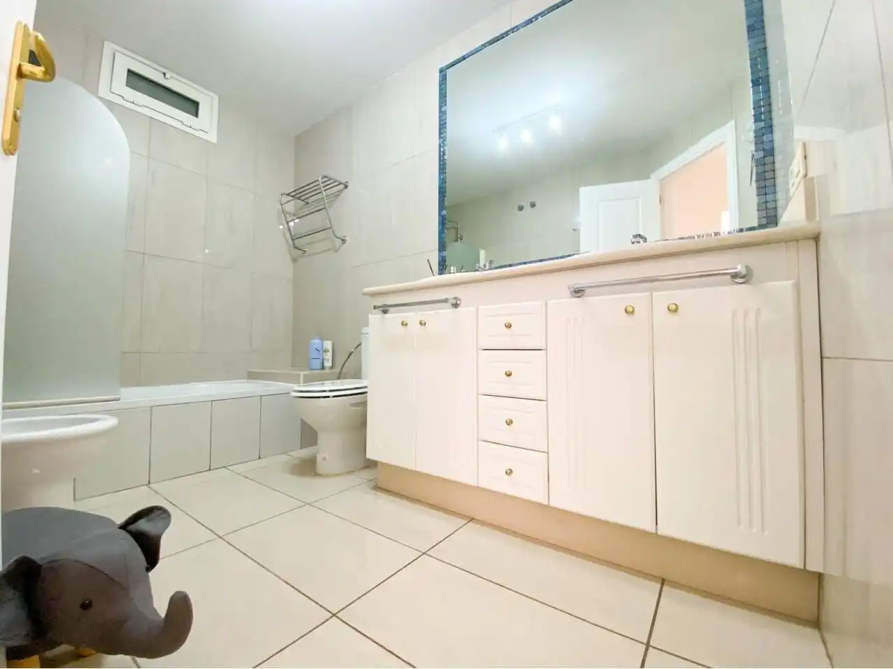 Baño de Apartamento en venta en Adeje con Amueblado y Piscina comunitaria