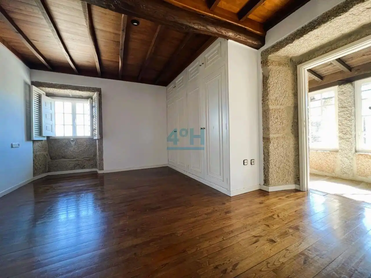 Country house zum Verkauf in San Cibrao das Viñas mit Heizung, Privatgarten und Terrasse