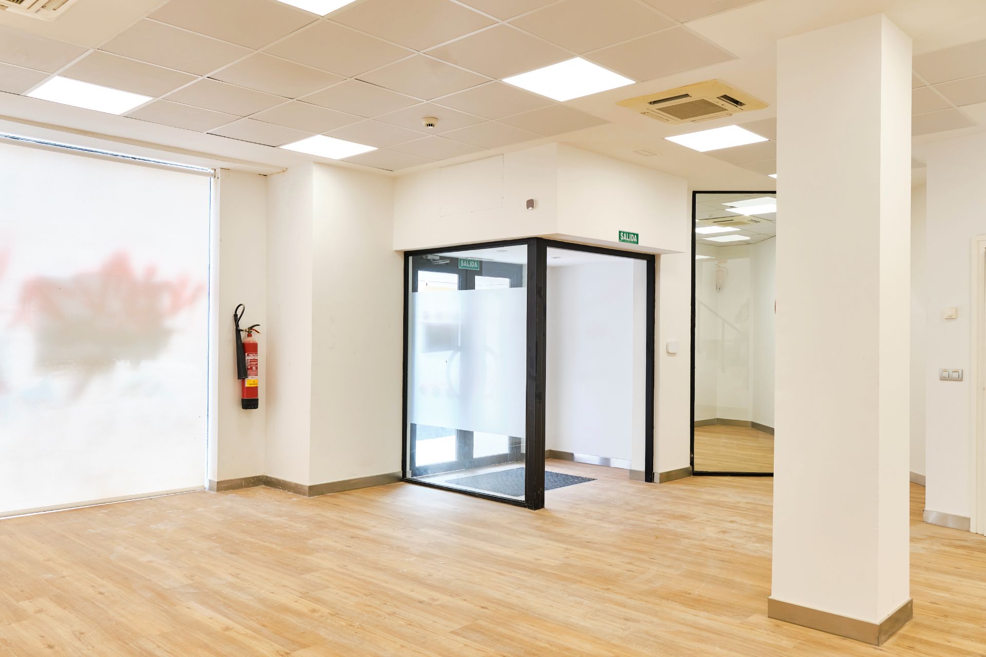 Premises to rent in Jerez de la Frontera  with Air Conditioner, Heating and Parquet flooring