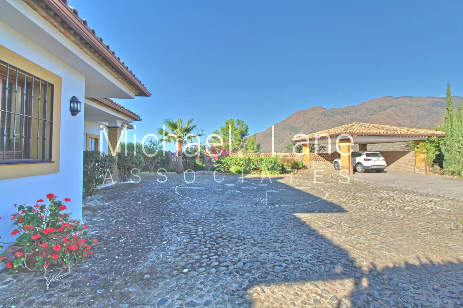 Casa o chalet en venta en Sierra de Estepona - Avda. de Andalucía