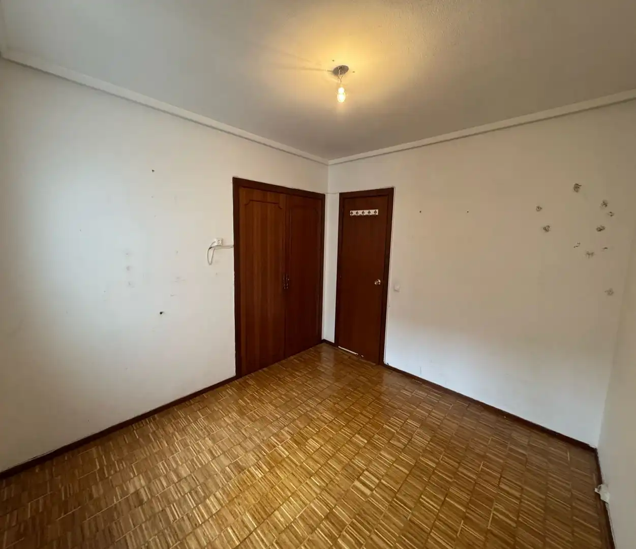 Habitación de Piso en venta en Gijón  con Calefacción y Parquet