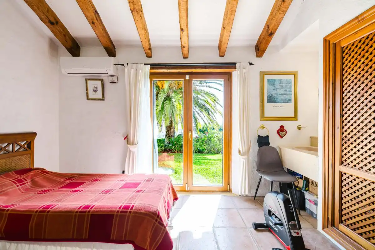 Dormitori de Casa o xalet en venda en Estepona amb Aire condicionat, Calefacció i Jardí privat