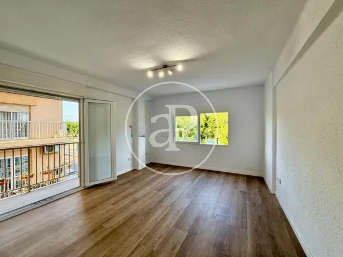 Living room of Flat to rent in Silla  with Heating and Balcony