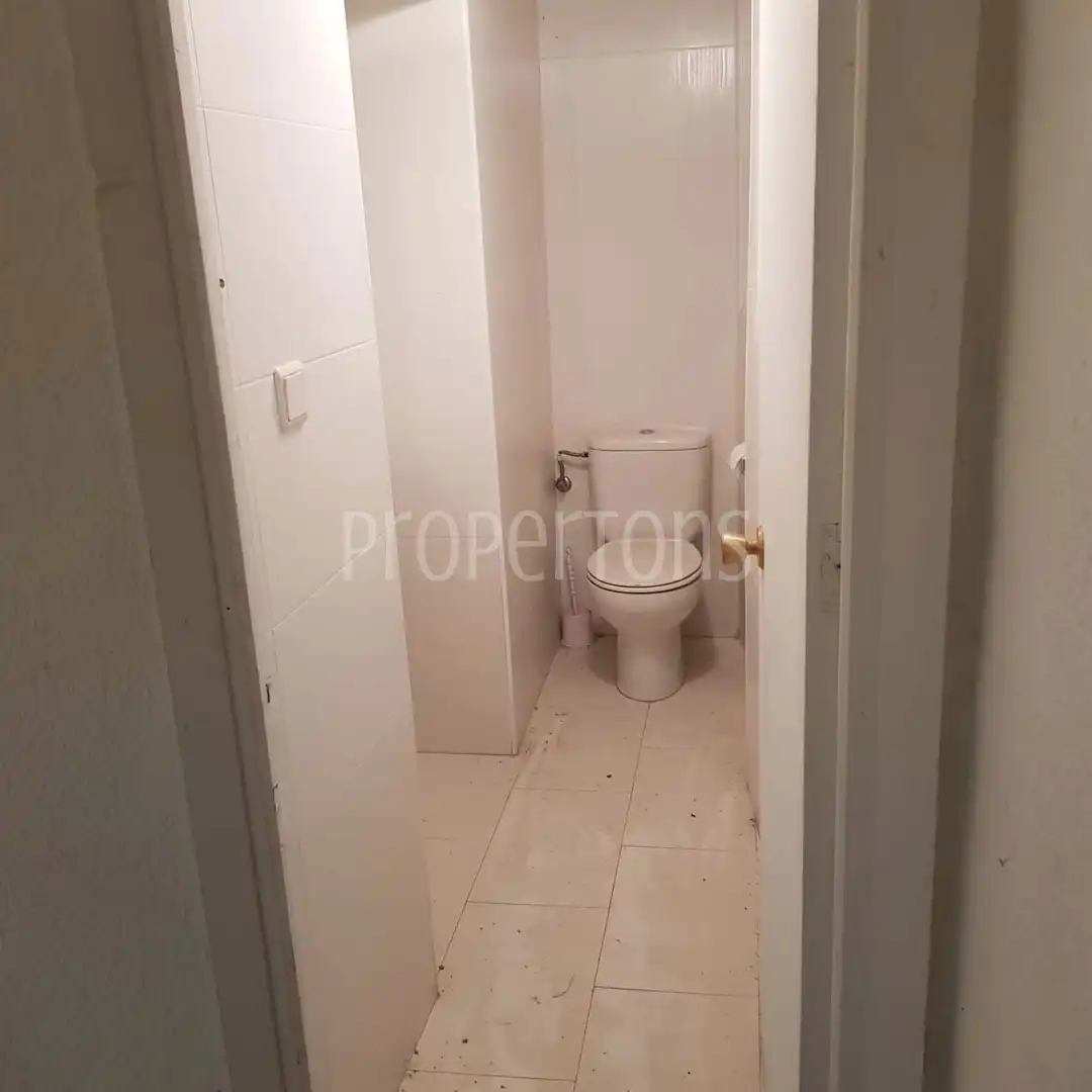 Baño de Local de alquiler en Orihuela