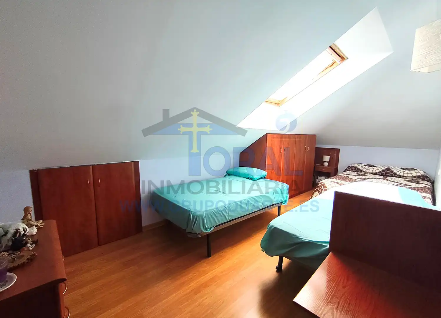 Dormitori de Casa o xalet en venda en Siero amb Calefacció, Jardí privat i Parquet