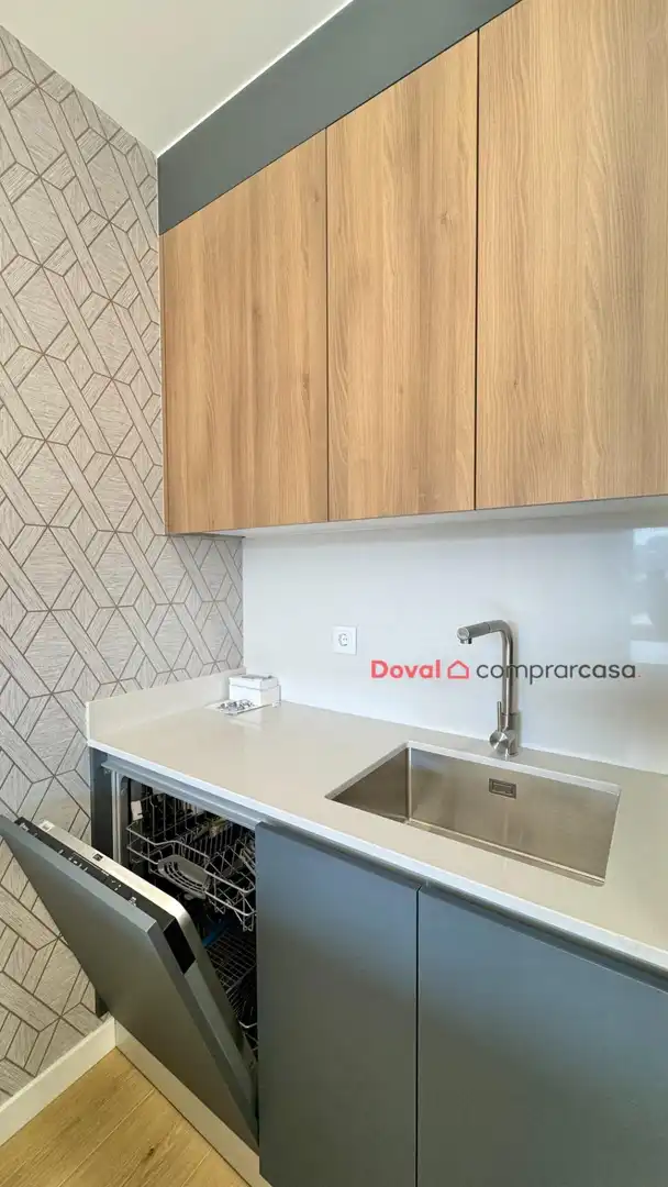 Kitchen of Flat for sale in Vigo   with Heating