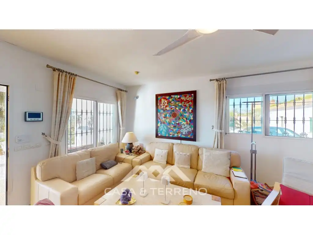 Sala de estar de Casa o chalet en venta en Vélez-Málaga con Jardín privado, Terraza y Piscina