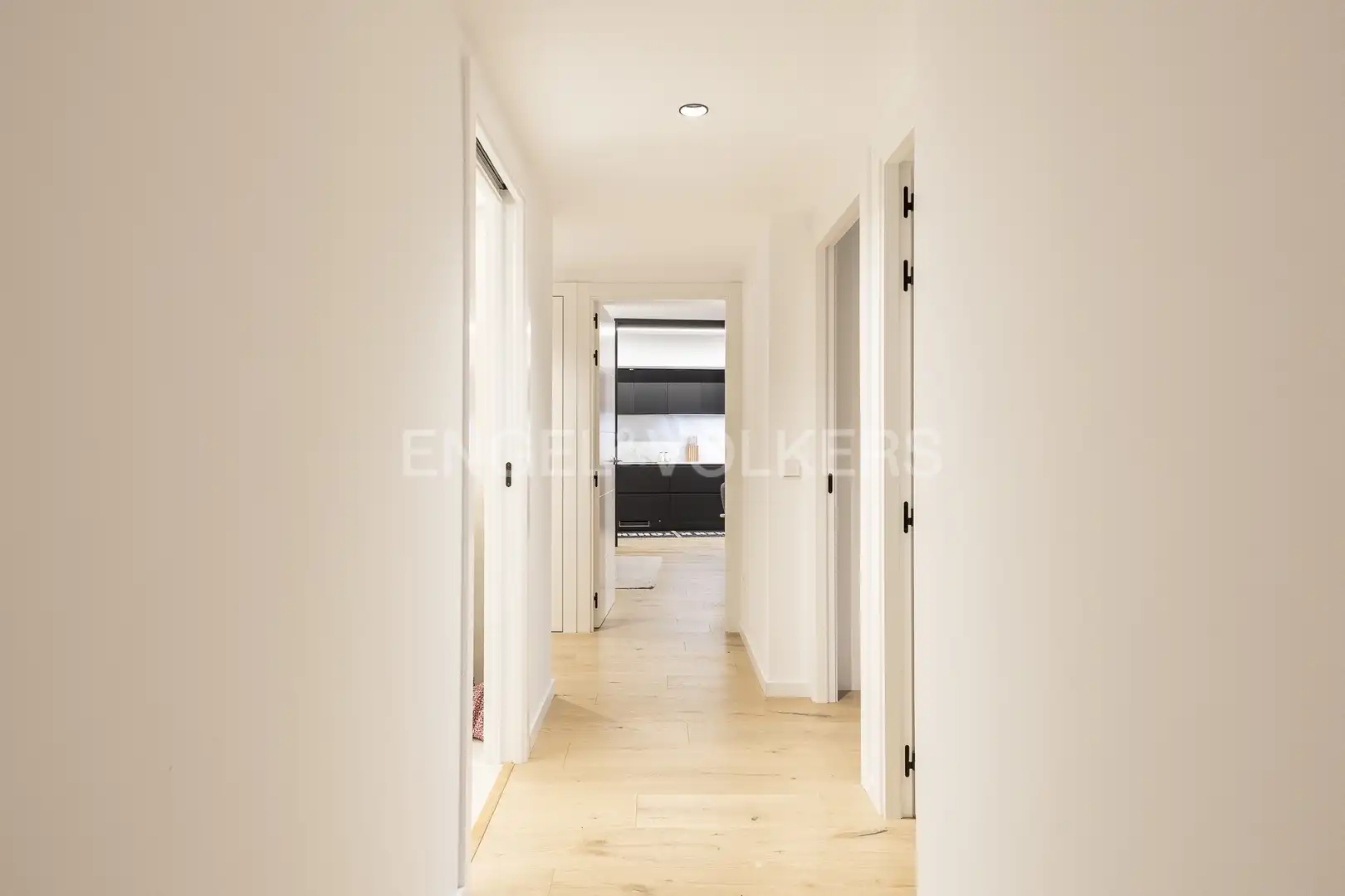Wohnung zur Miete in Barcelona mit Klimaanlage, Heizung und Parkett