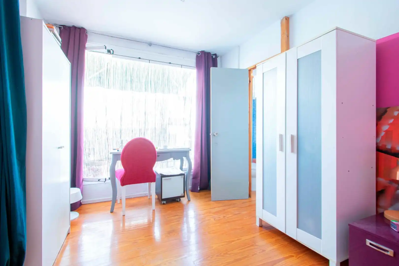 Dormitori de Casa o xalet en venda en Sevilla amb Aire condicionat i Balcó