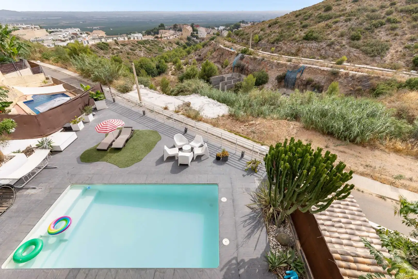 Terrassa de Casa o xalet en venda en Chiva amb Calefacció, Jardí privat i Terrassa