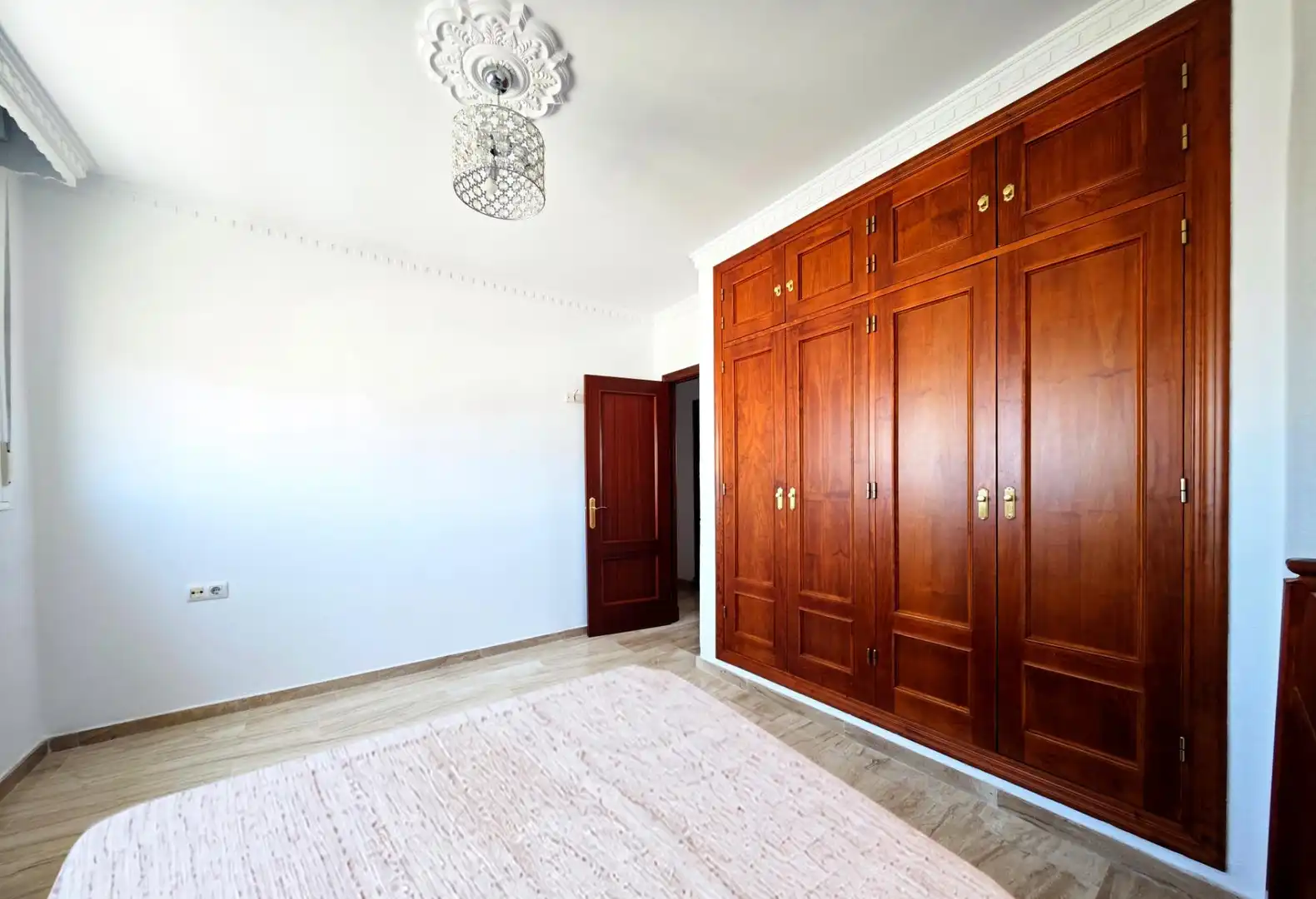 Habitación de Piso en venta en Chiclana de la Frontera con Aire acondicionado y Terraza