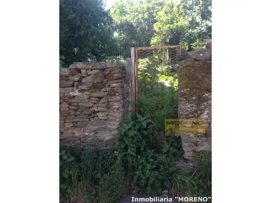 Wohnbaugrundstück zum Verkauf in Sarria