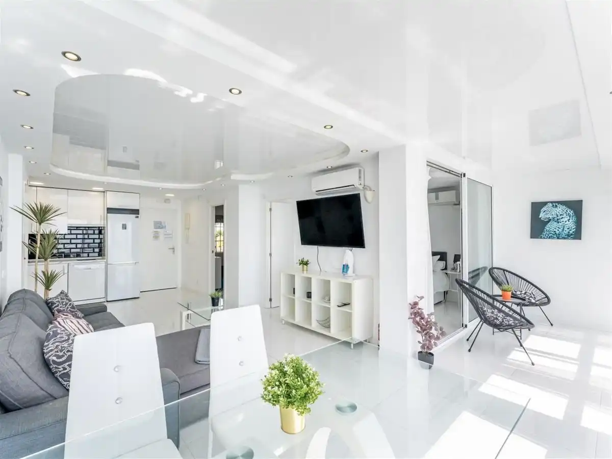 Living room of Apartments for sale in Benalmádena  with Air Conditioner and Community pool