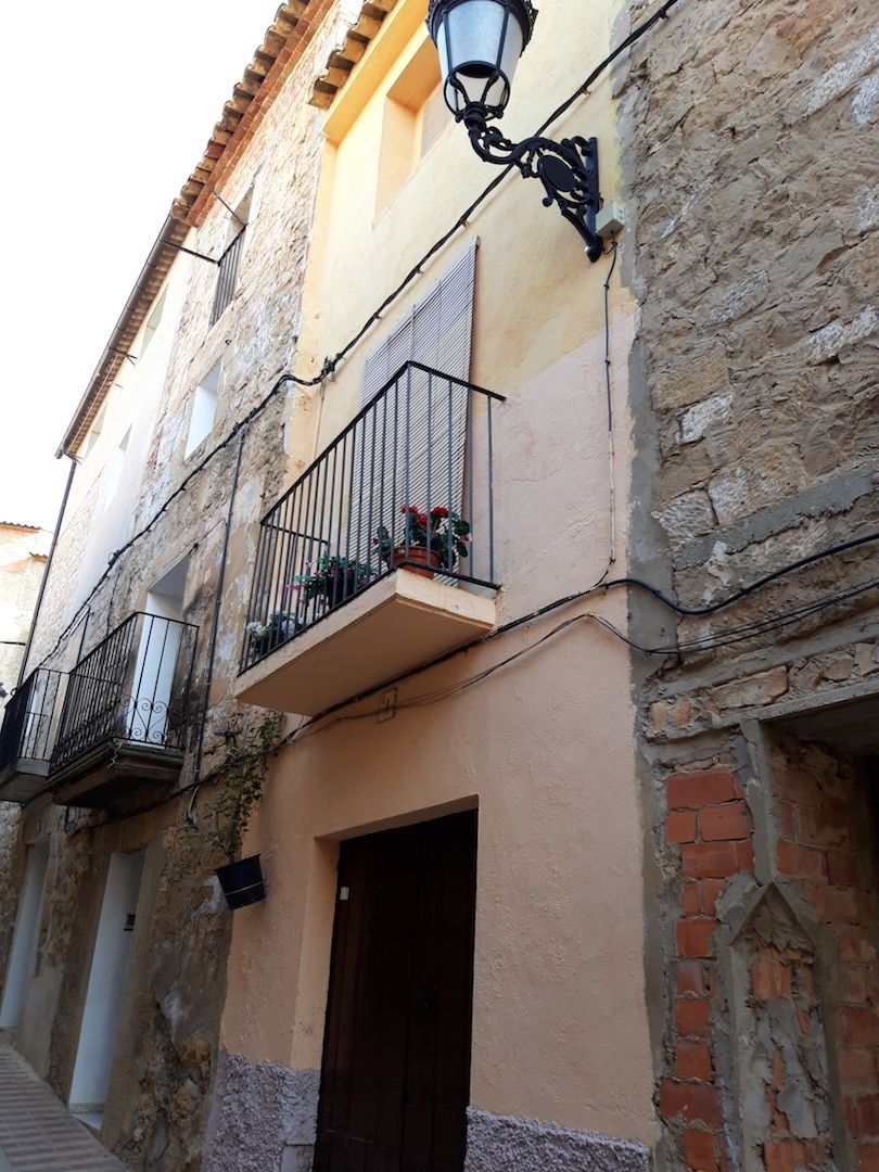 Balcony of House or chalet for sale in Maella  with Terrace and Furnished
