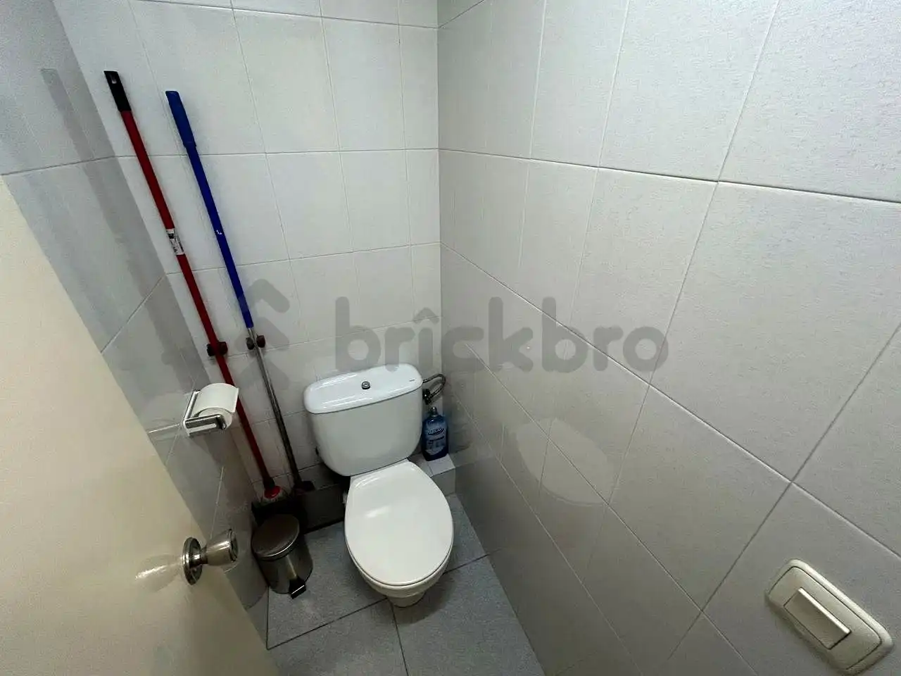 Business premises for sale in De Les Corts Catalanes, imagen 40