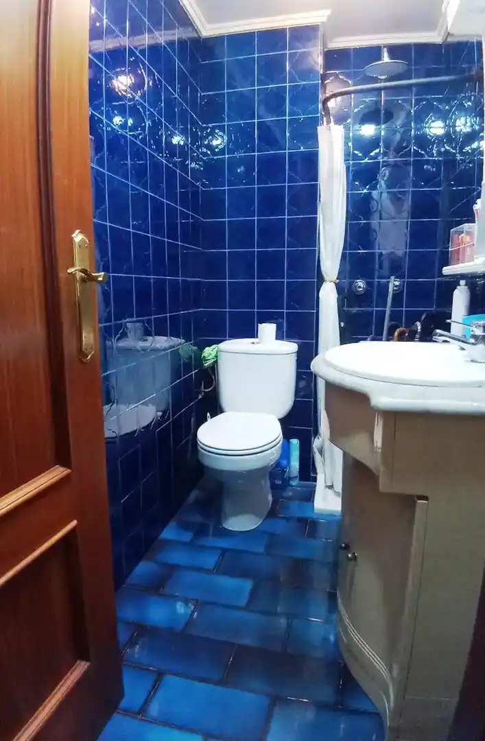 Baño de Piso en venta en Santurtzi  con Calefacción, Terraza y Amueblado