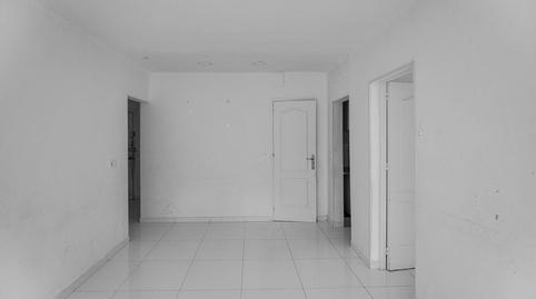 Foto 3 de Pis en venda a C/ Josep Bonaterra, Parc Bosc - Castell, Girona