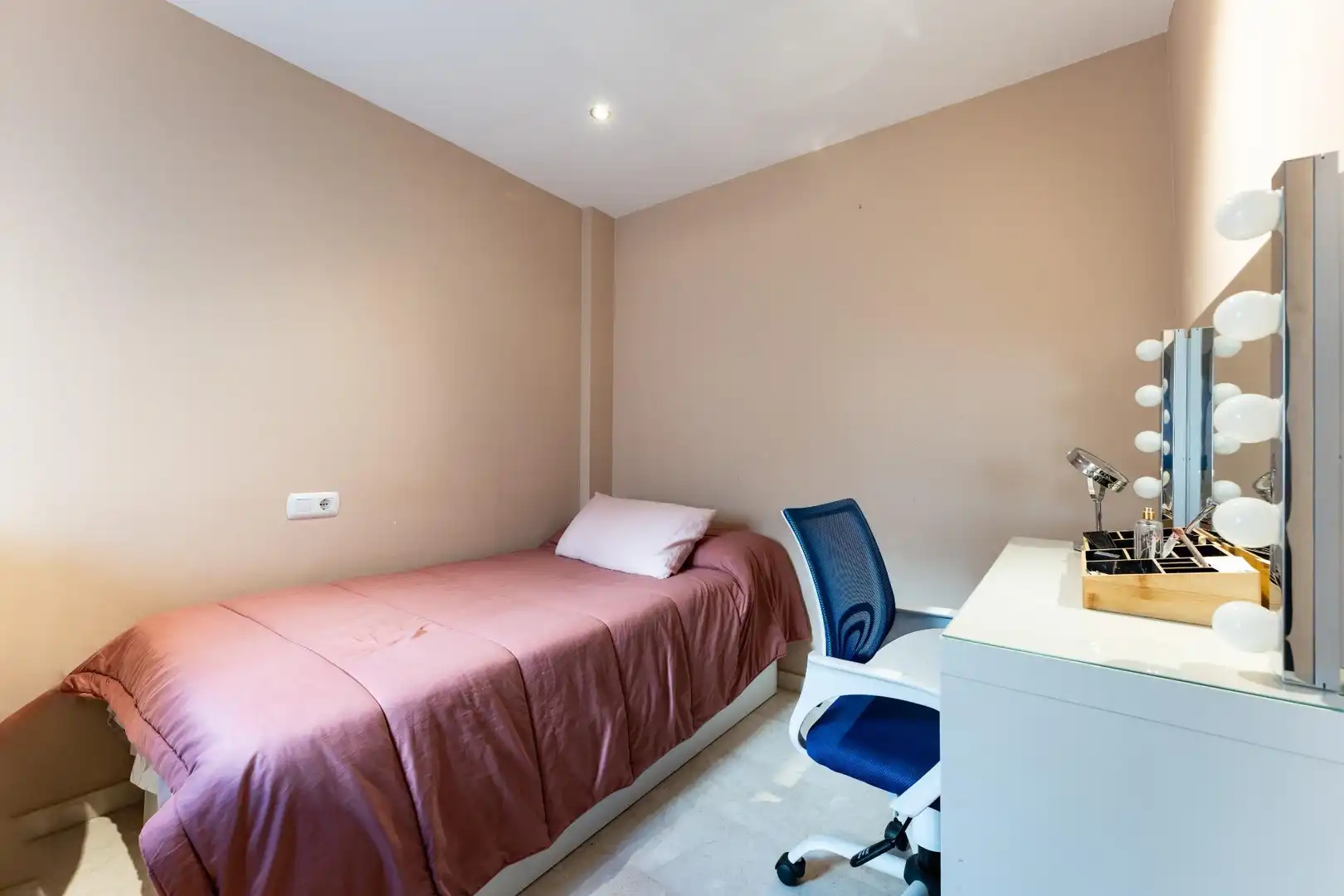 Bedroom of Attic for sale in Rincón de la Victoria  with Air Conditioner, Heating and Terrace