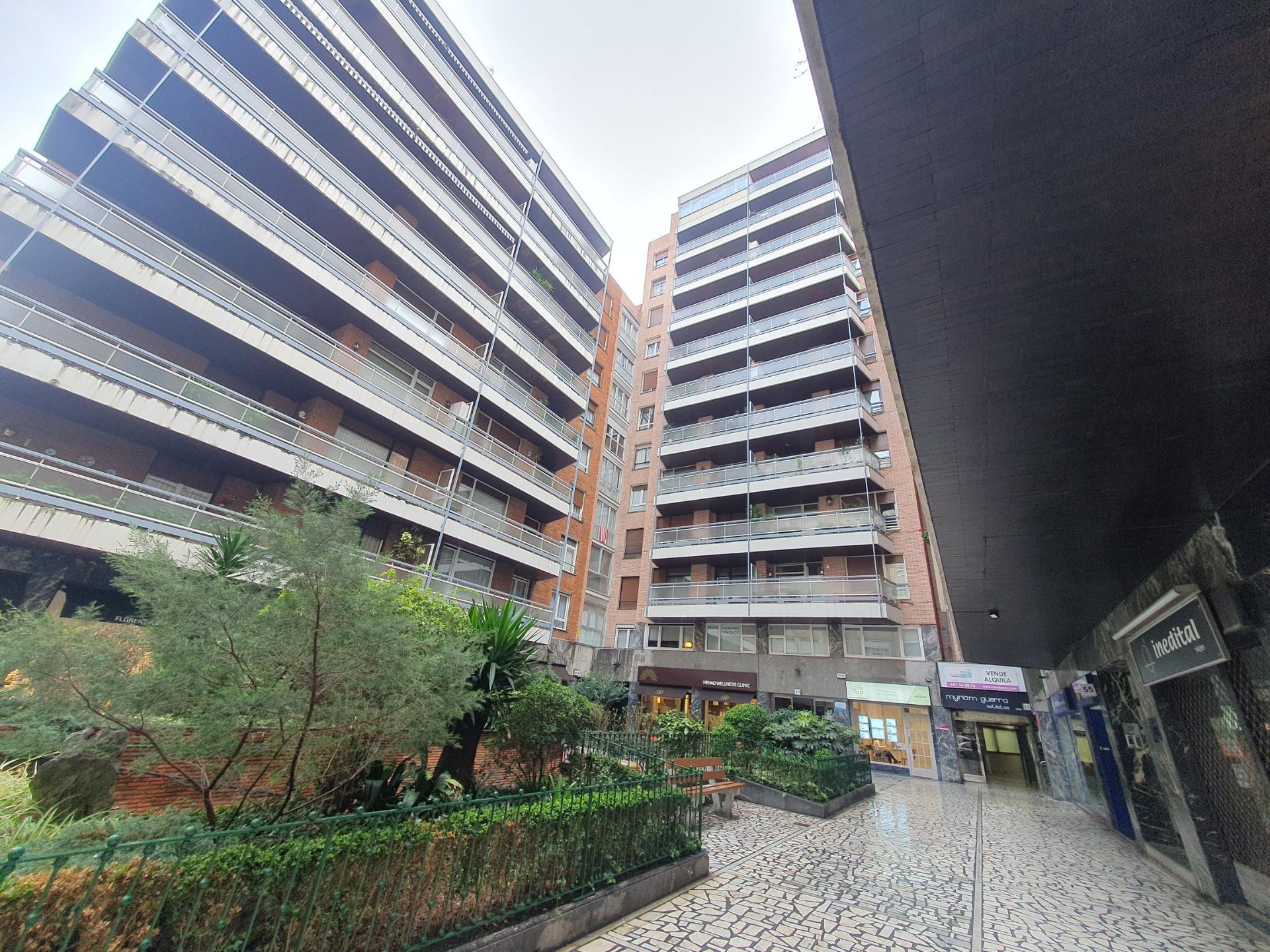 Exterior view of Flat to rent in Bilbao   with Heating, Furnished and Oven