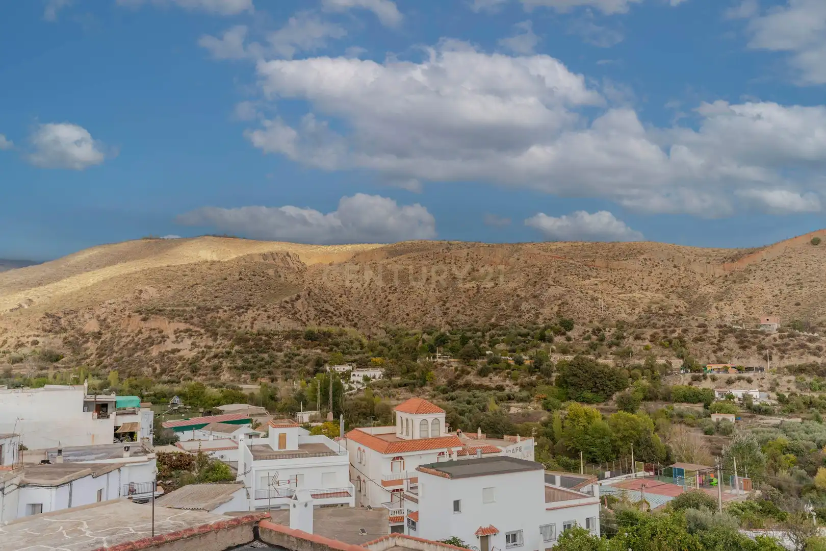 Vista exterior de Casa adosada en venda en Ugíjar amb Aire condicionat, Forn i Rentadora