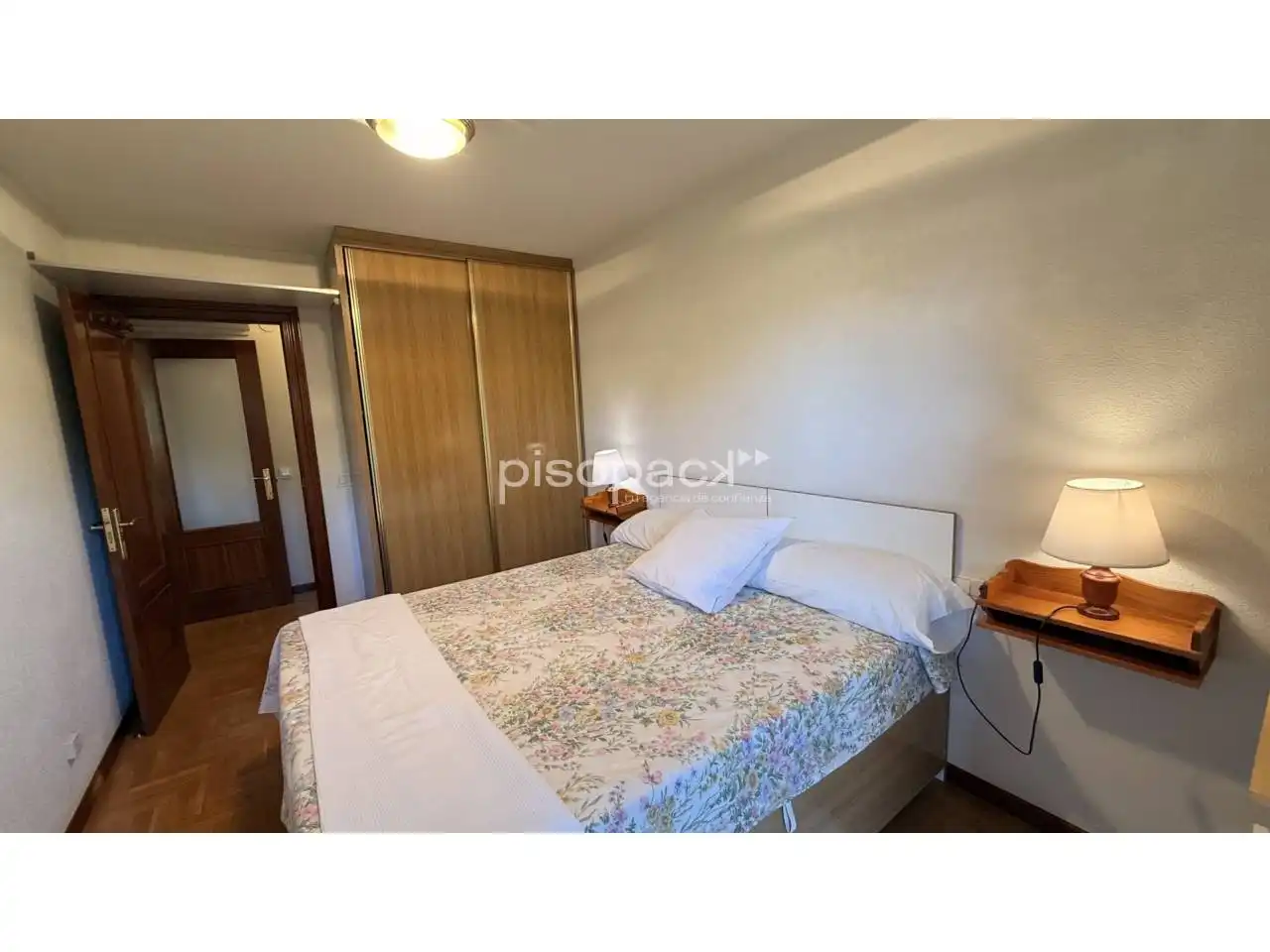 Bedroom of Flat for sale in  Pamplona / Iruña  with Air Conditioner, Heating and Terrace