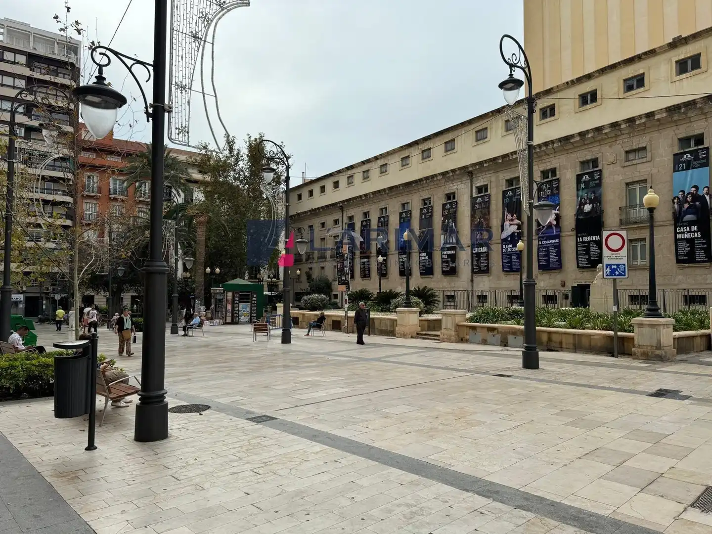 Vista exterior de Pis en venda en Alicante / Alacant
