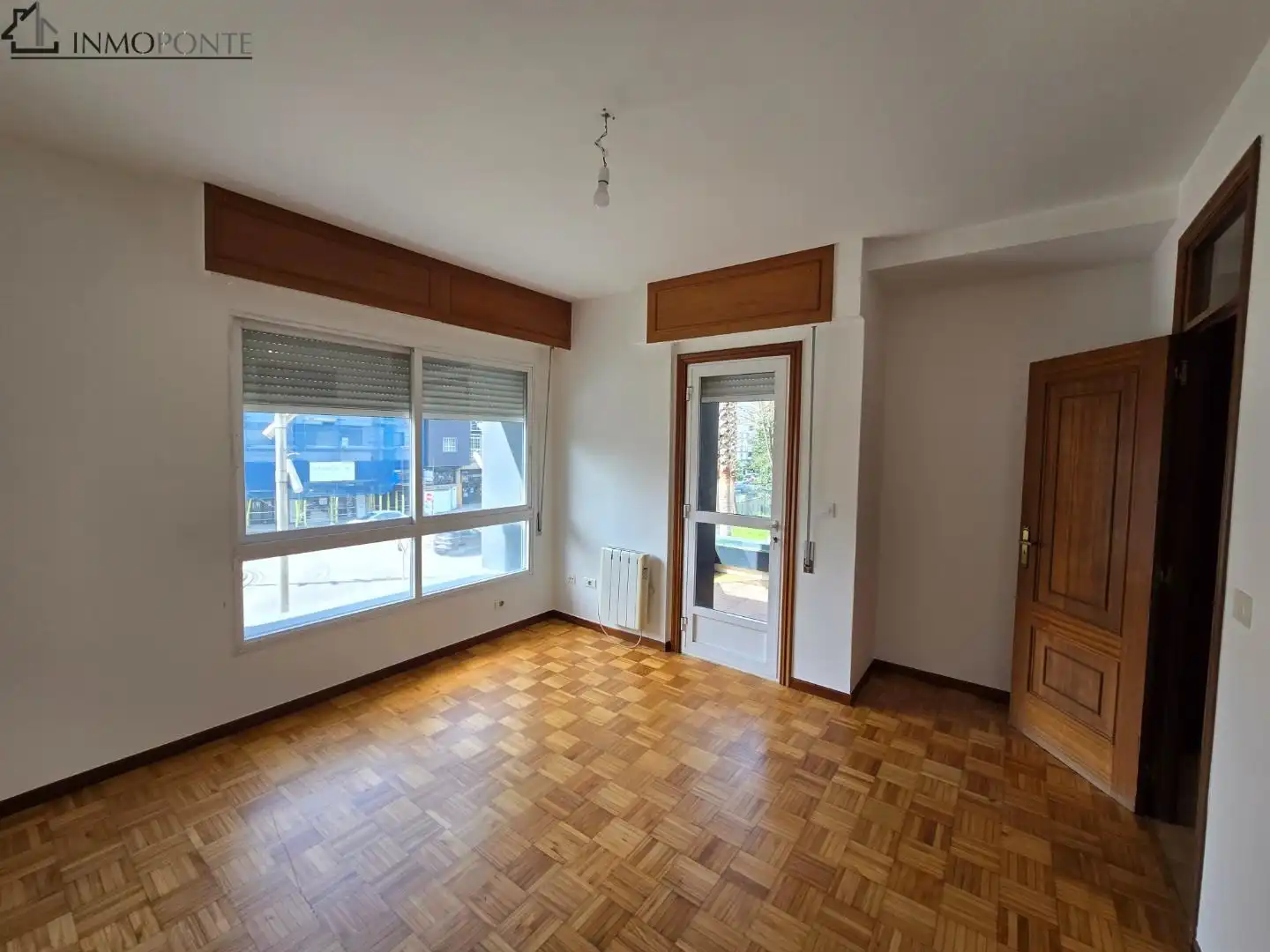 Bedroom of Flat for rent in Pontevedra Capital 
