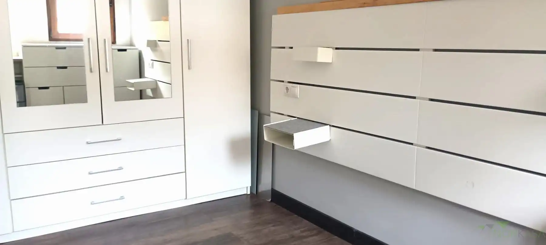 Dormitori de Apartament en venda en Oviedo  amb Calefacció i Moblat