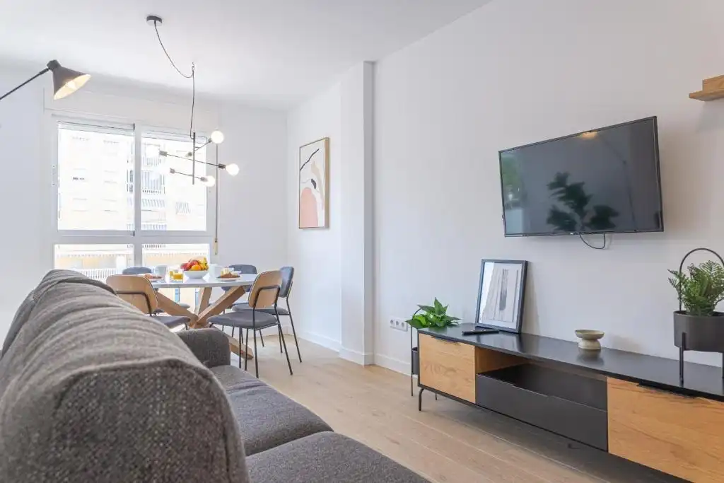 Sala de estar de Piso en venta en El Campello con Aire acondicionado, Terraza y Amueblado